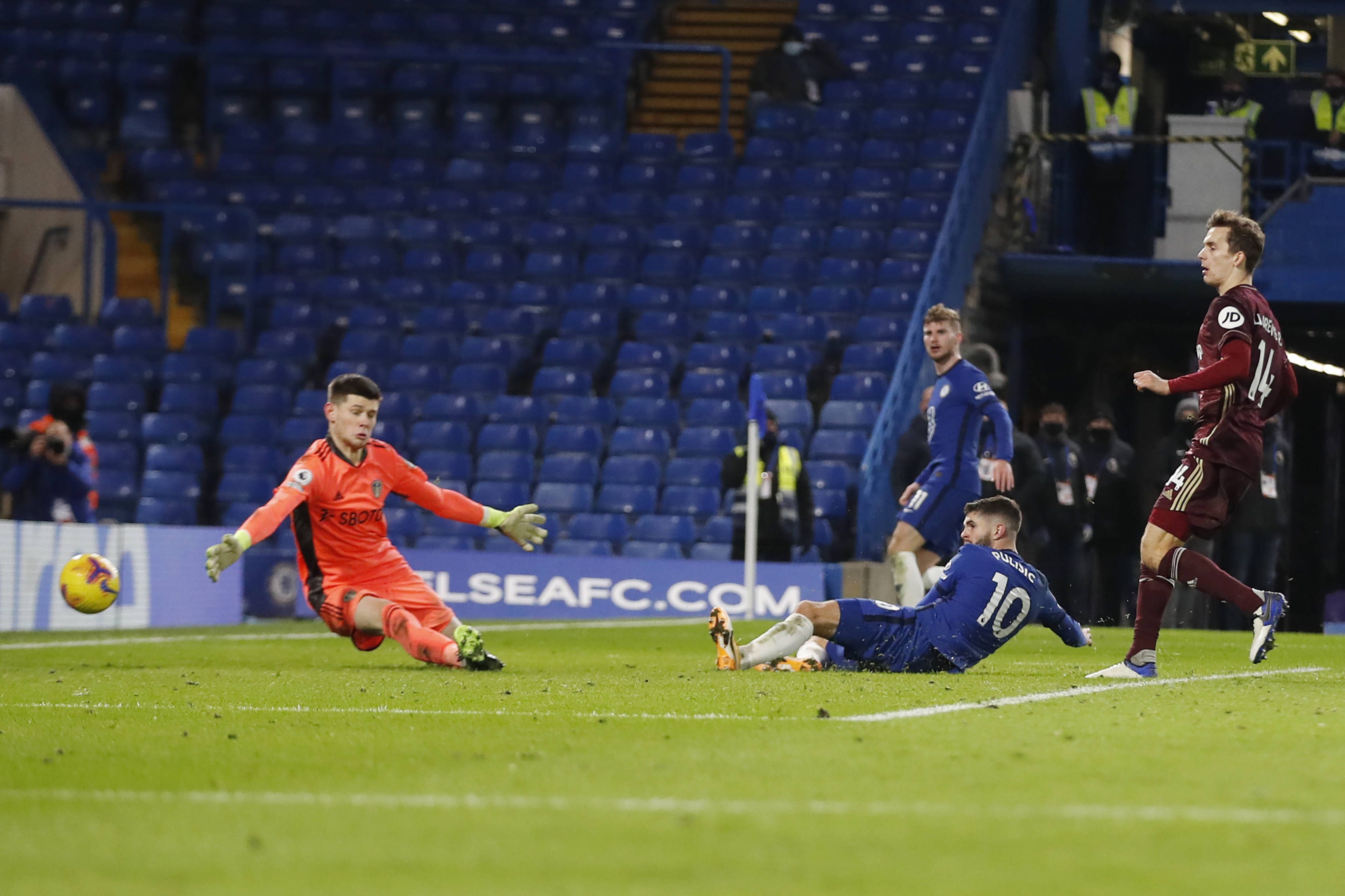 陷入了一定 陷入了一定